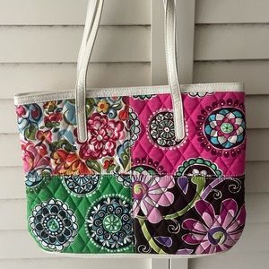SOLD!!! Vera Bradley Handbag